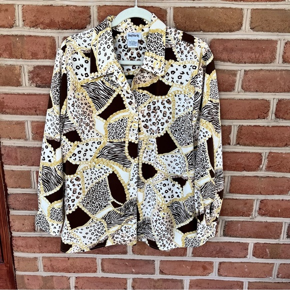 Designer style button down blouse. Oversized button down animal print . Large - Picture 1 of 6